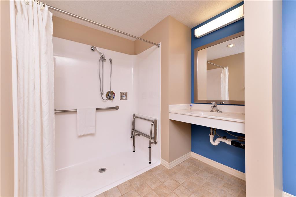Americas Best Value Inn & Suites St Clairsville Wheeling St. Clairsville Quarto foto